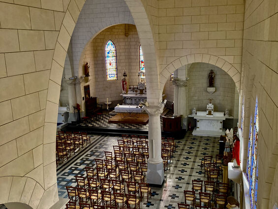 Intérieur de l'église Saint-Martin de Vis-en-Artois, vue depuis l'étage